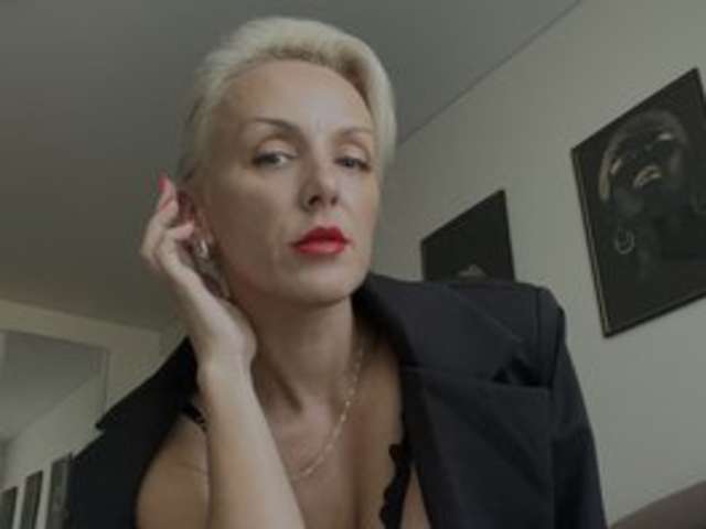 go to chat with FemdomLadyMaria