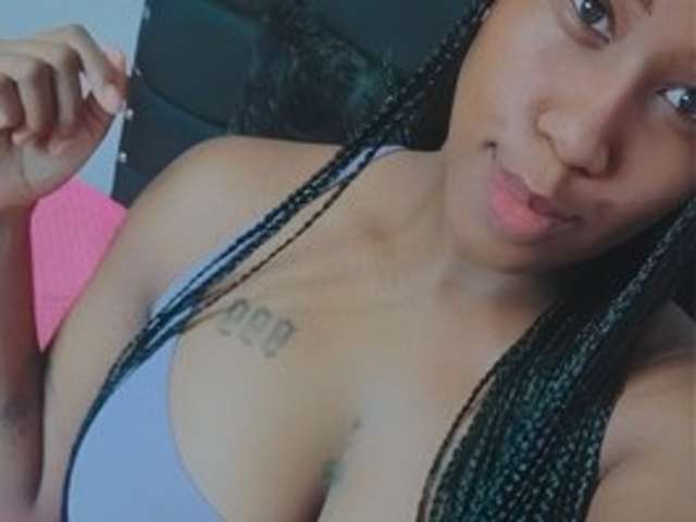 go to chat with FoxxyLove