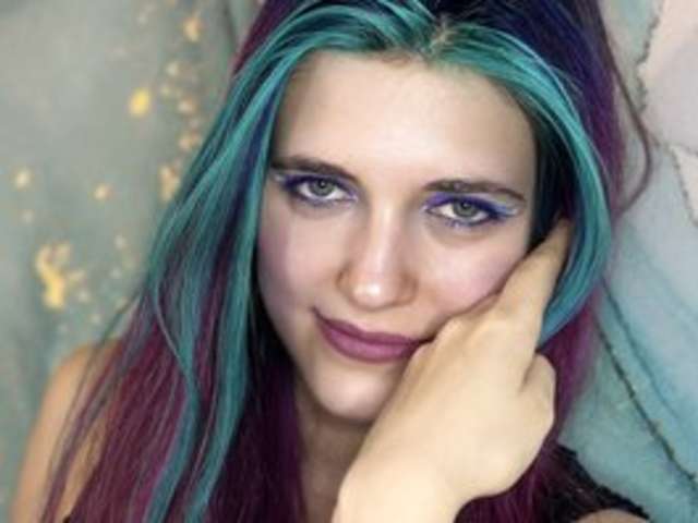 go to chat with FoxyChanson