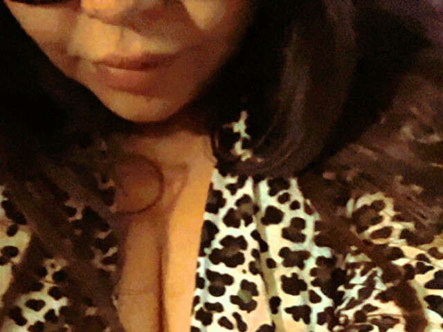 go to chat with FoxyKatie