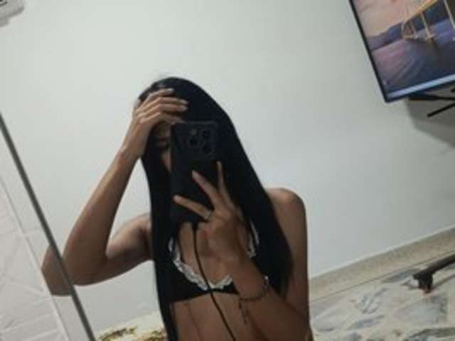 go to chat with Foxyhillx