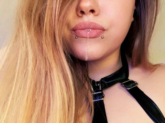 go to chat with FreyaX
