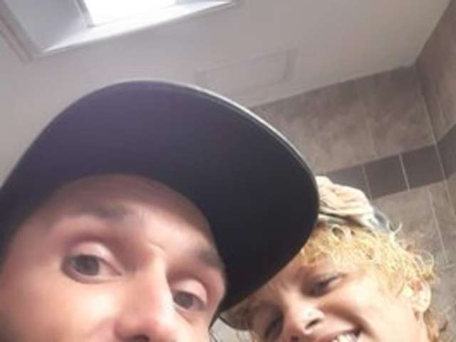go to chat with FxyLilFukKittens-CPL
