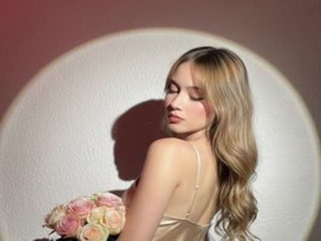 go to chat with GabyFoxx