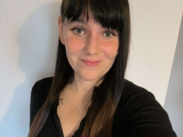 go to chat with Genevieve