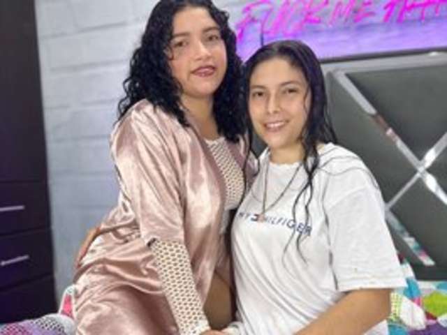 go to chat with GirlOnGirlHeaven