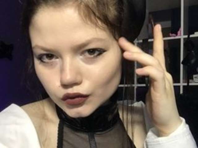 go to chat with GoddessDarina