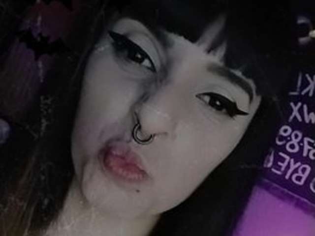go to chat with Goddessmortem