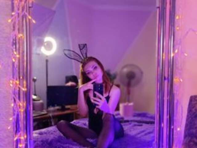 GOLDEN_FLOWER amateur webcam photo