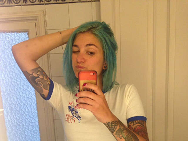 go to chat with Goldiemiller