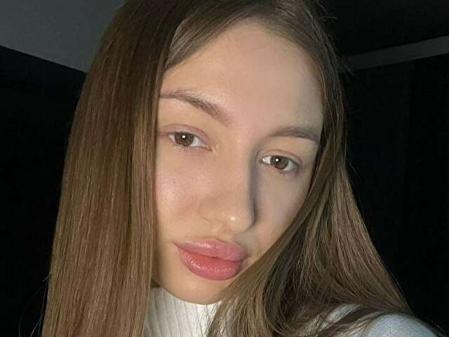 go to chat with GroovyCat