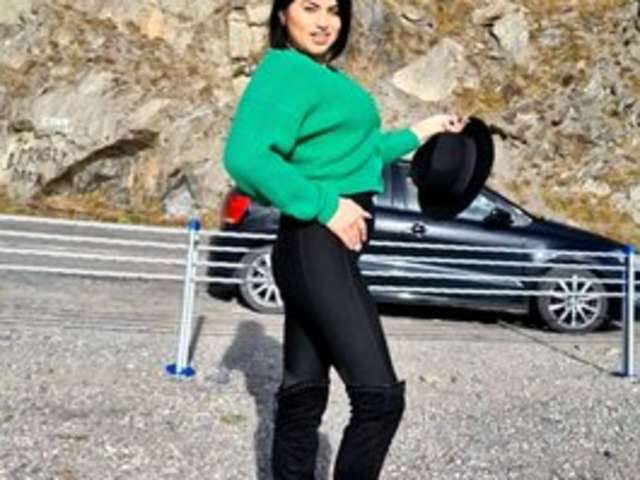 go to chat with Gyna1999