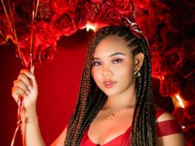go to chat with HAYLANISMITH