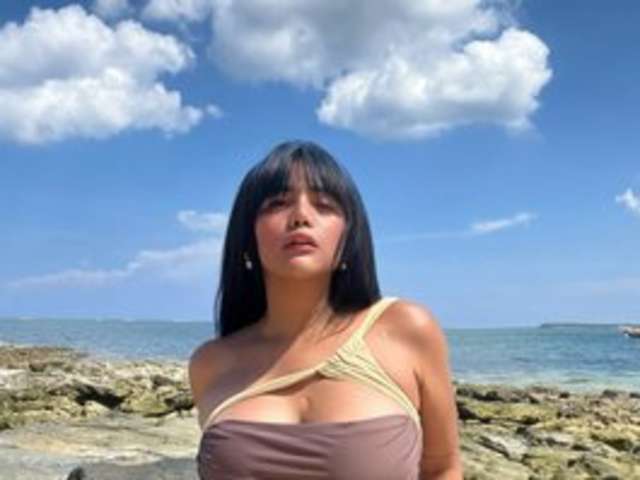 go to chat with HOTFILIPINAHUGEBOOBS
