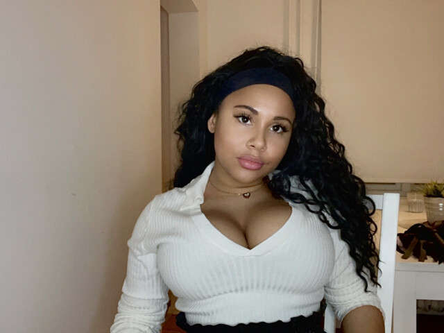 go to chat with Haileydiana