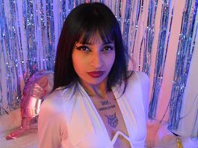 go to chat with Hanna-Miler