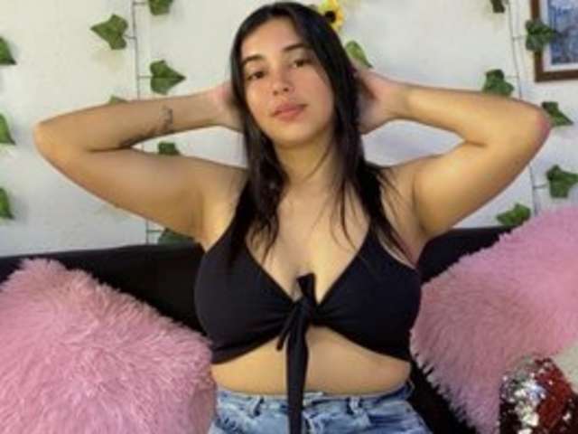 go to chat with HannaAGT