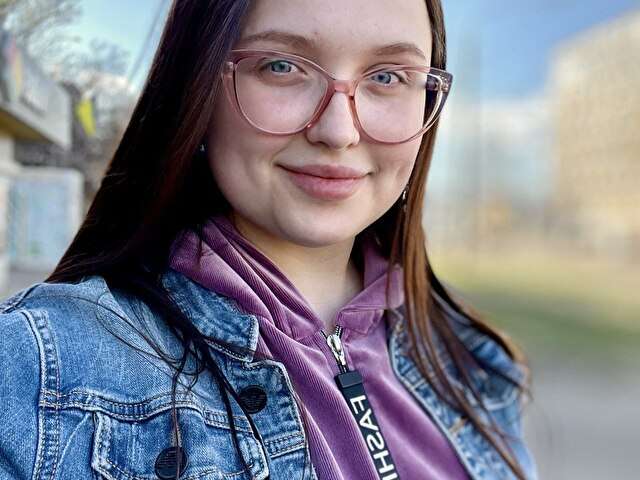 go to chat with HannaMoon