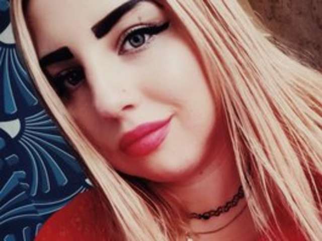 go to chat with HannaPast