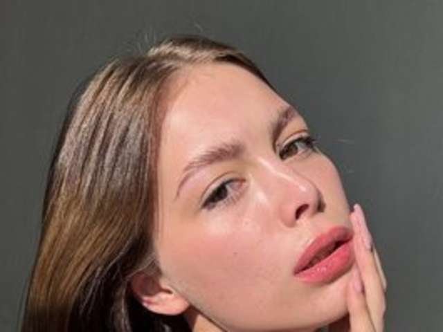 go to chat with HardCandyBaby