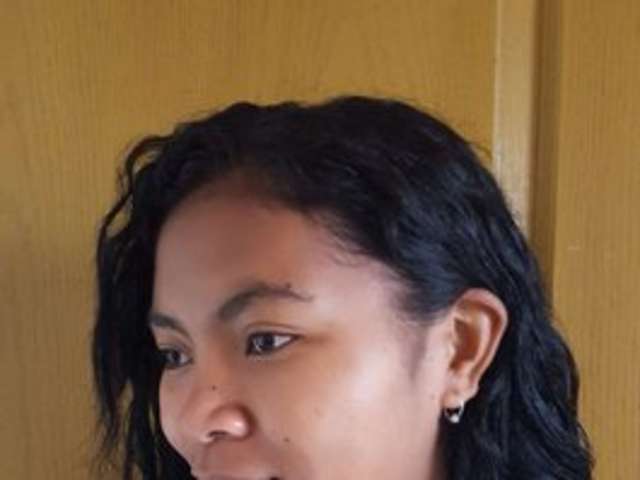 go to chat with Harmalie