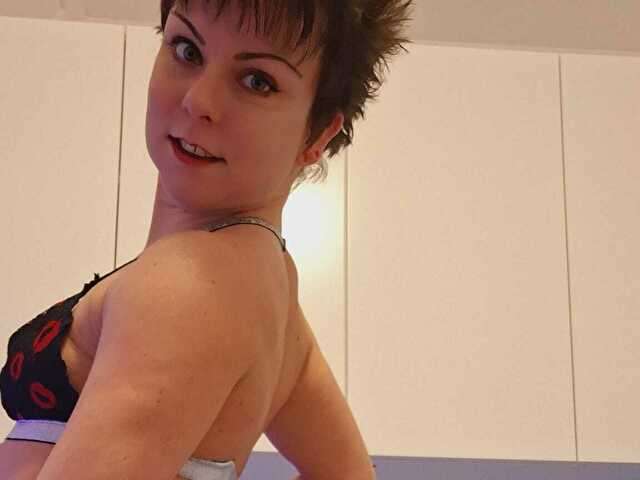 go to chat with HeteDymphie