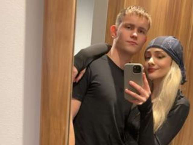 go to chat with HighAndCouple1
