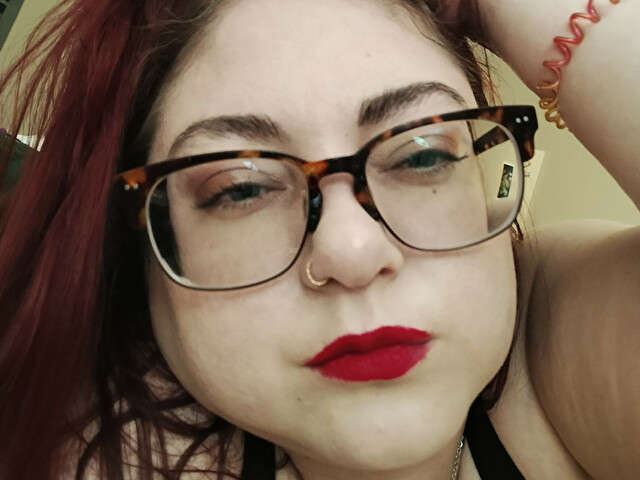go to chat with Holly666