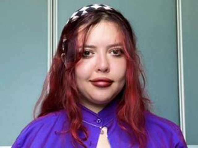 go to chat with HornyAliceMoore