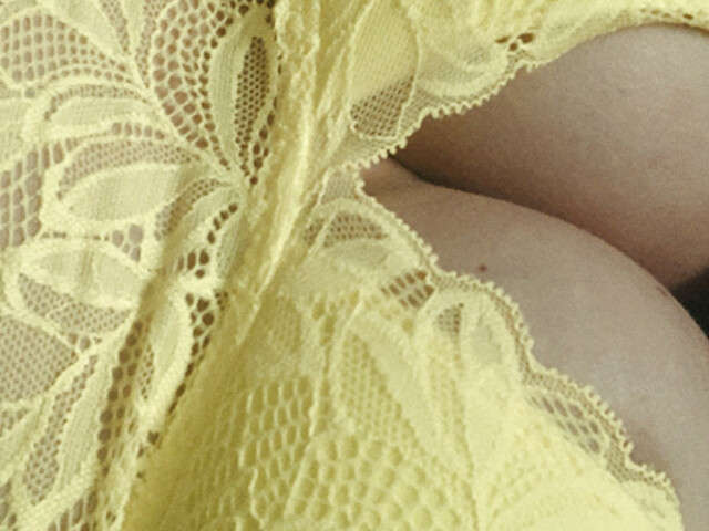 go to chat with Hornylaura93