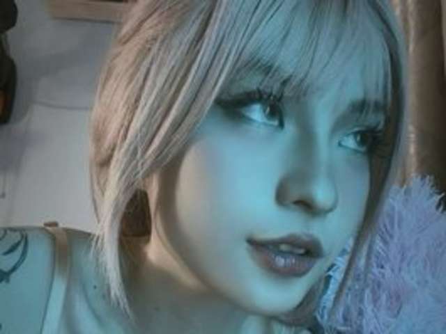 go to chat with HotKitty