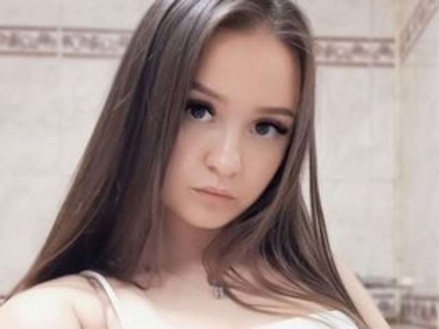 go to chat with HotLilii