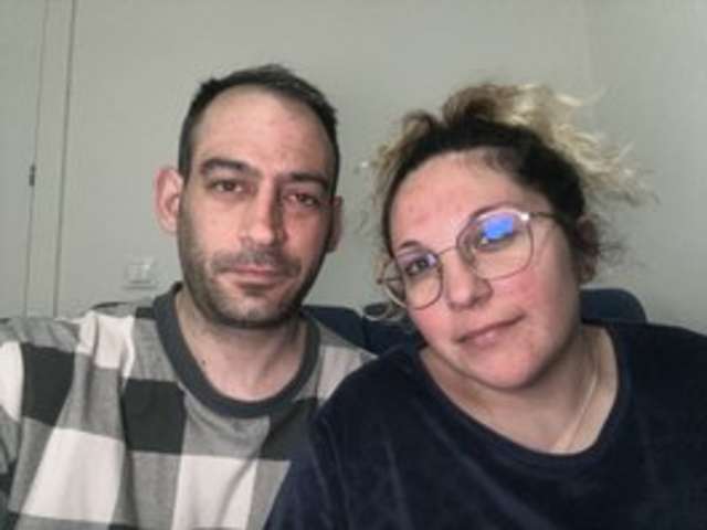 go to chat with Hotcouple9192-1