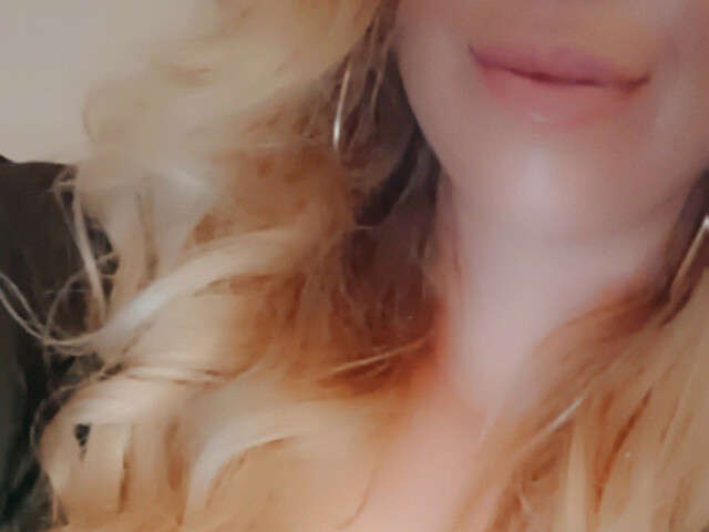 go to chat with Hotlatifa