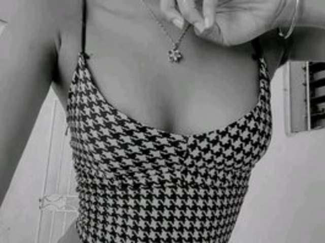go to chat with HottNaughtybeb