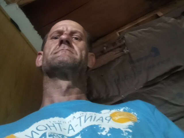 go to chat with Howard