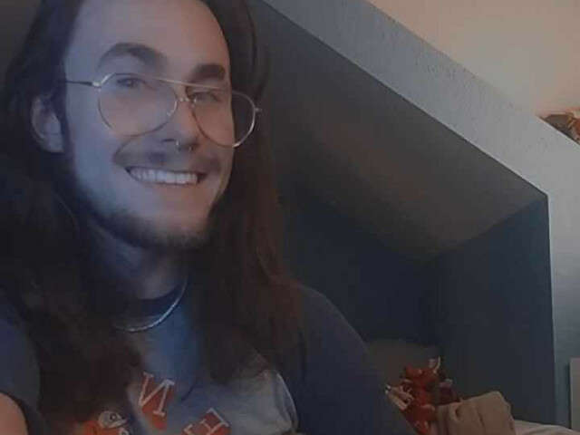 go to chat with HughGRection