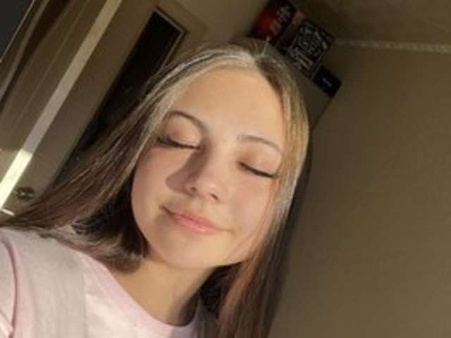 go to chat with IonaShay