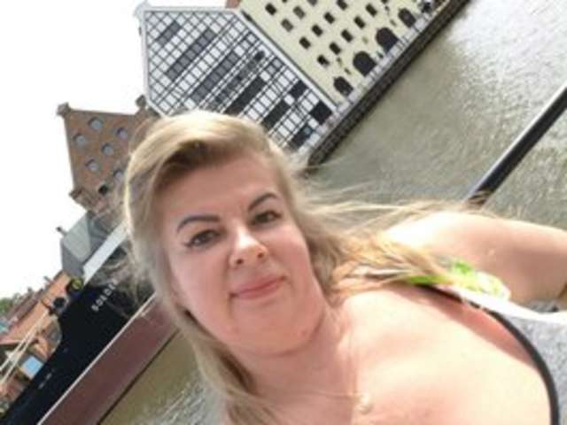 go to chat with Irischka777