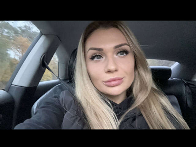 go to chat with IsabellaRoss