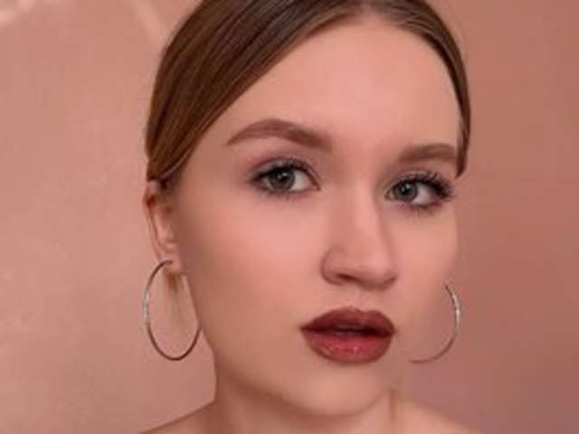 ISABELLATORRANCE amateur webcam photo