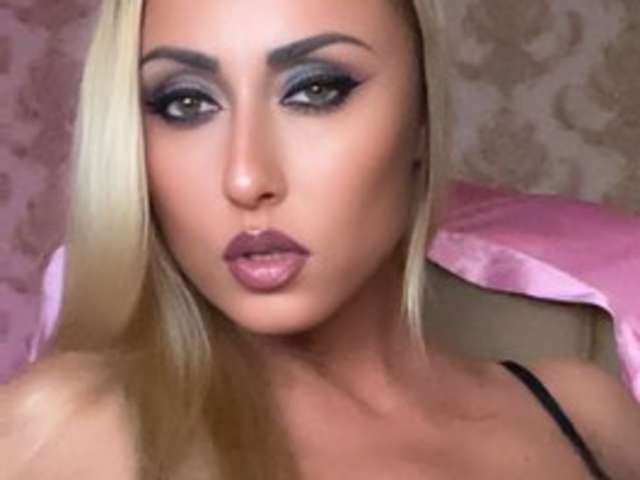 go to chat with ItalianMoon