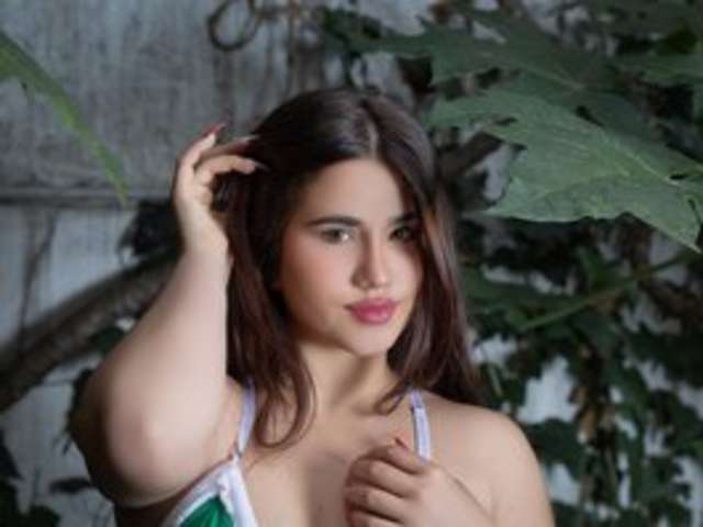 go to chat with JULIETHASANTOSJB