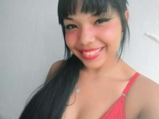 go to chat with Jadeyume