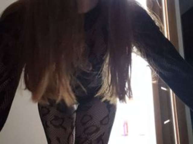 go to chat with JaneFoxx