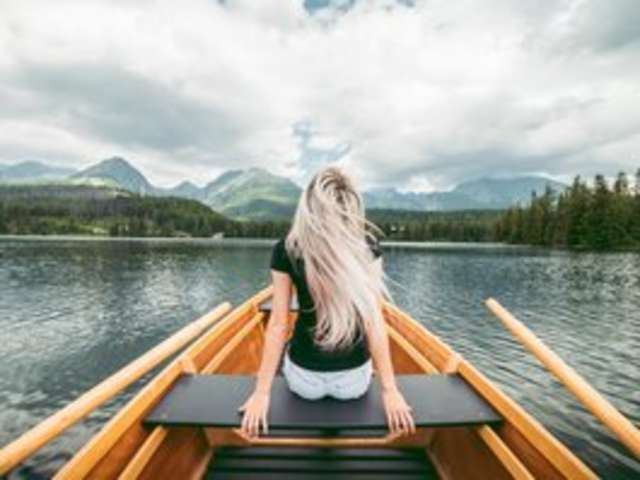 go to chat with JanetSecret