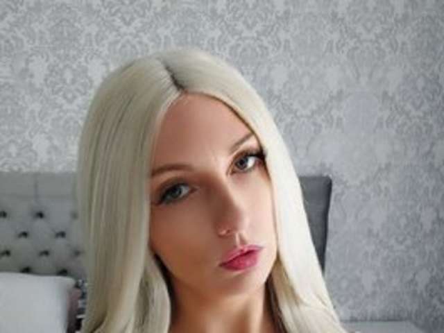 JASMIN-STYLE amateur webcam photo