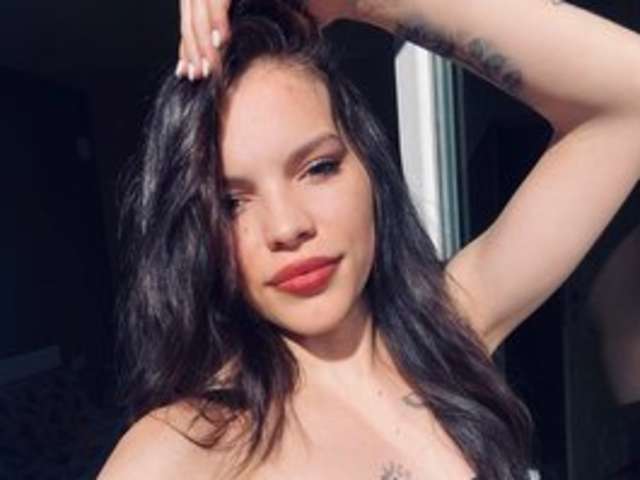 go to chat with JasmineEsty