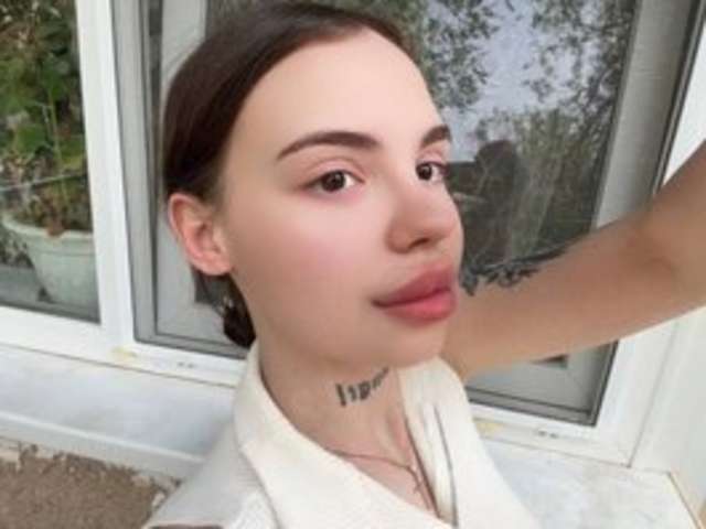 go to chat with JayleeBelly