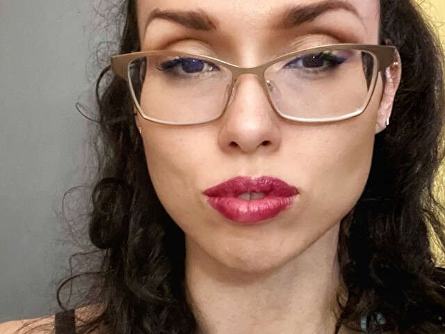 go to chat with JazzyTen